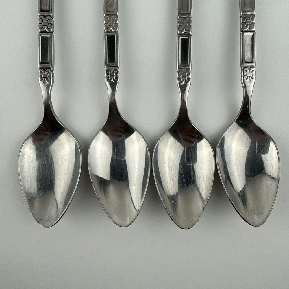 Vtg Lot 4 Madrid No Black Accent Teaspoons Oneida Community Stainless Flatware